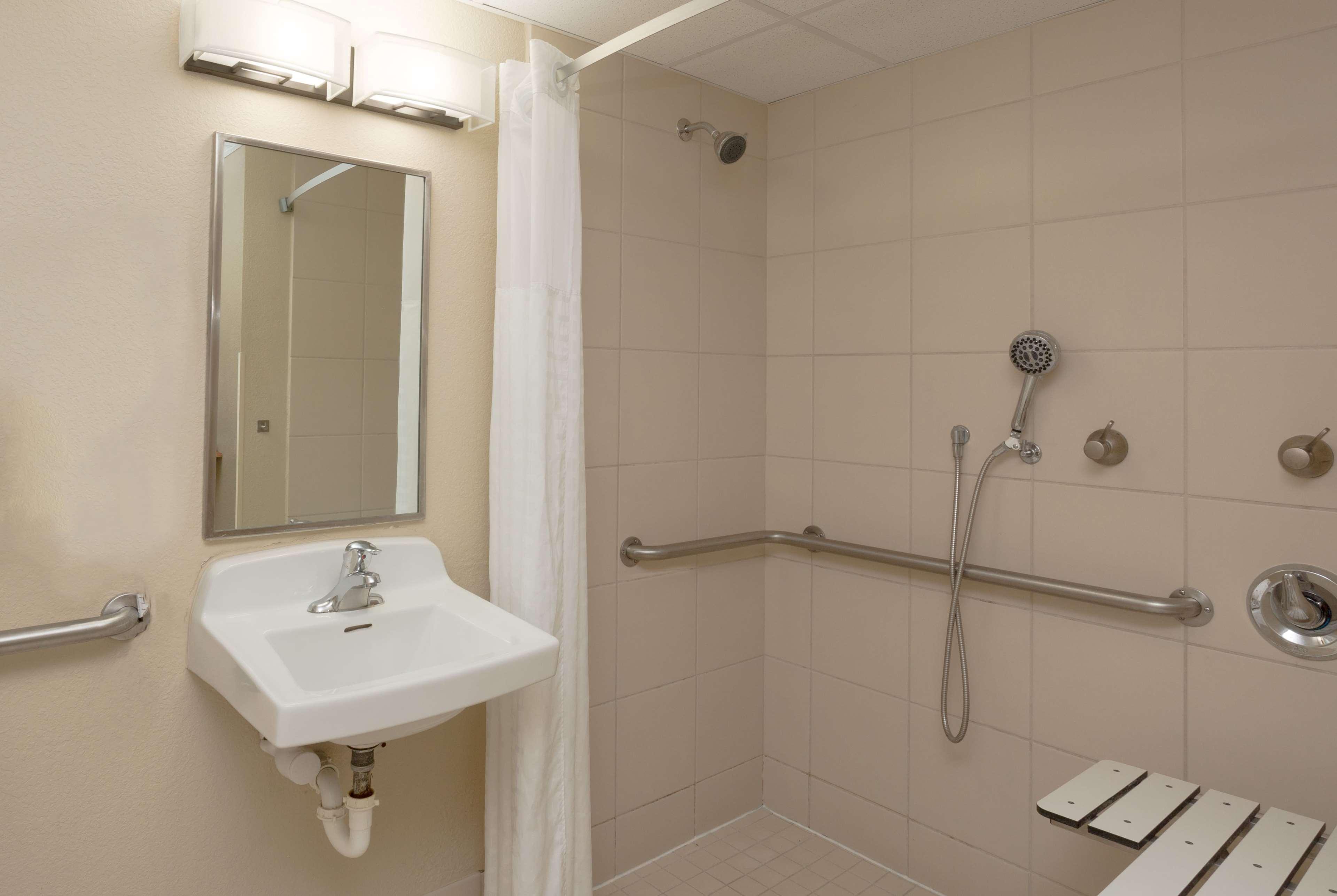 Hotel Baymont By Wyndham Bonita Springs Zewnętrze zdjęcie